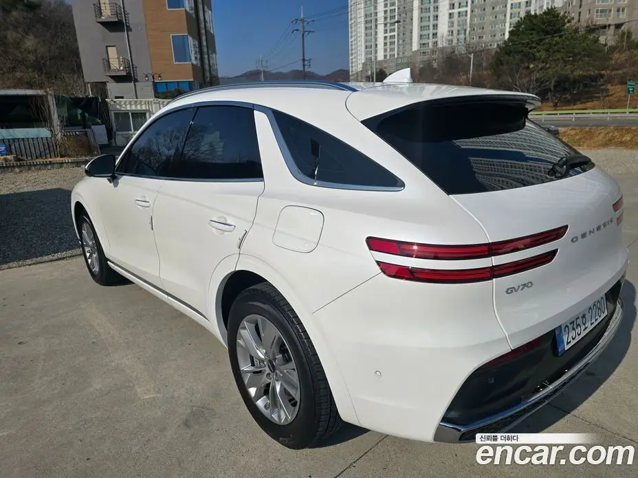 Genesis GV70 2025 2.5 автомат (гидро), фото 20