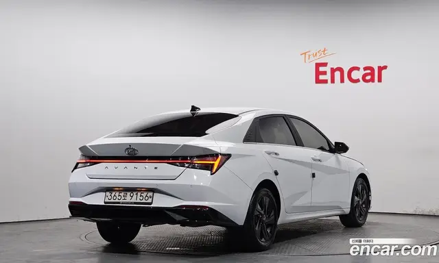 Hyundai Avante 2020 1.6 автомат (гидро), миниатюра 2