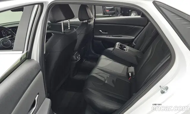 Hyundai Avante 2020 1.6 автомат (гидро), миниатюра 11