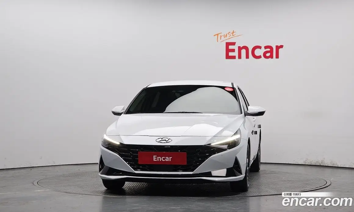 Hyundai Avante 2020 1.6 автомат (гидро), фото 3