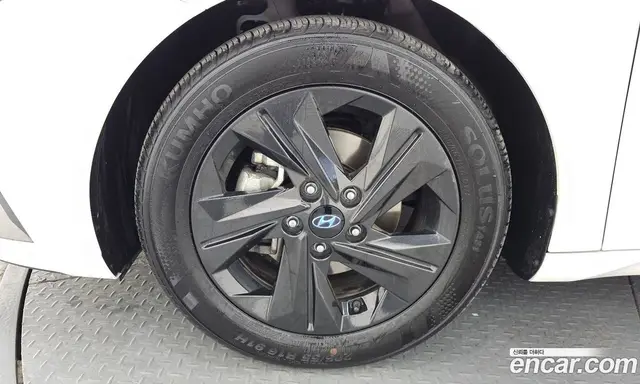 Hyundai Avante 2020 1.6 автомат (гидро), миниатюра 5