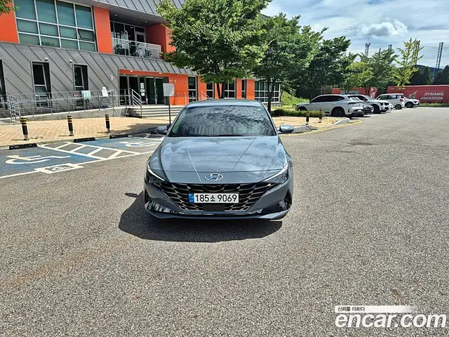 Hyundai Avante 2022 1.6 автомат (гидро), миниатюра 3 Hyundai Avante 2022 1.6 автомат (гидро), миниатюра 3