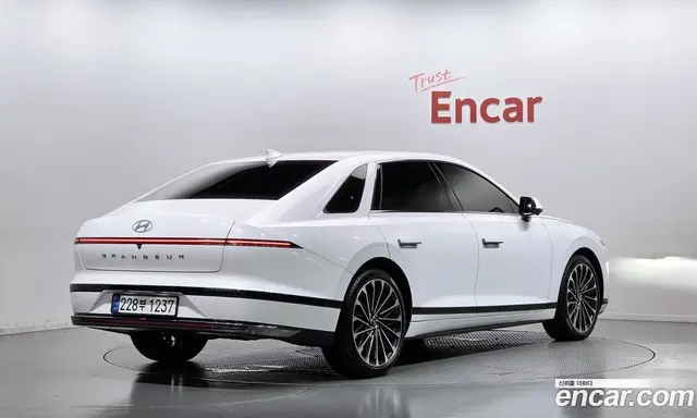 Hyundai Grandeur 2024 1.6 автомат (гидро), миниатюра 2 Hyundai Grandeur 2024 1.6 автомат (гидро), миниатюра 2