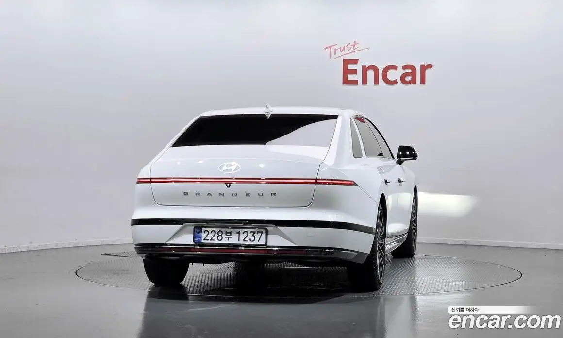 Hyundai Grandeur 2024 1.6 автомат (гидро), фото 4 Hyundai Grandeur 2024 1.6 автомат (гидро), фото 4