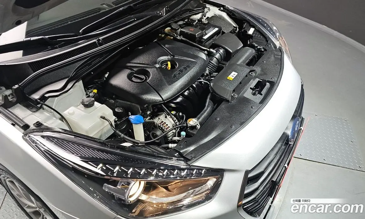 Hyundai i40 2017 2.0 автомат (гидро), фото 6