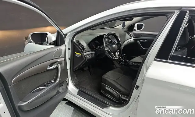 Hyundai i40 2017 2.0 автомат (гидро), миниатюра 10