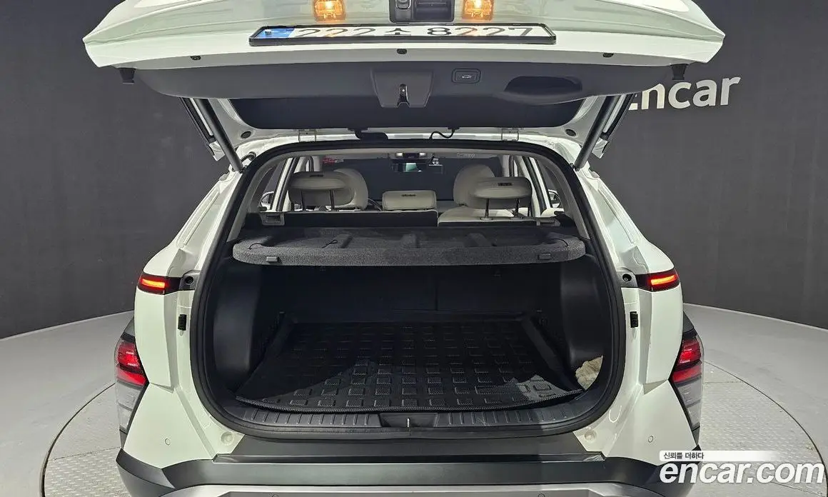 Hyundai Kona 2025 1.6 автомат (гидро), фото 20