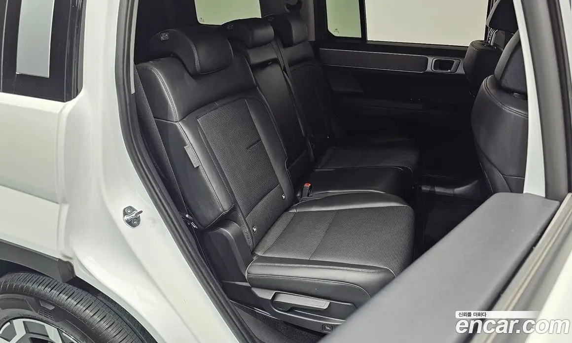Hyundai Santa Fe 2023 2.5 автомат (гидро), фото 11