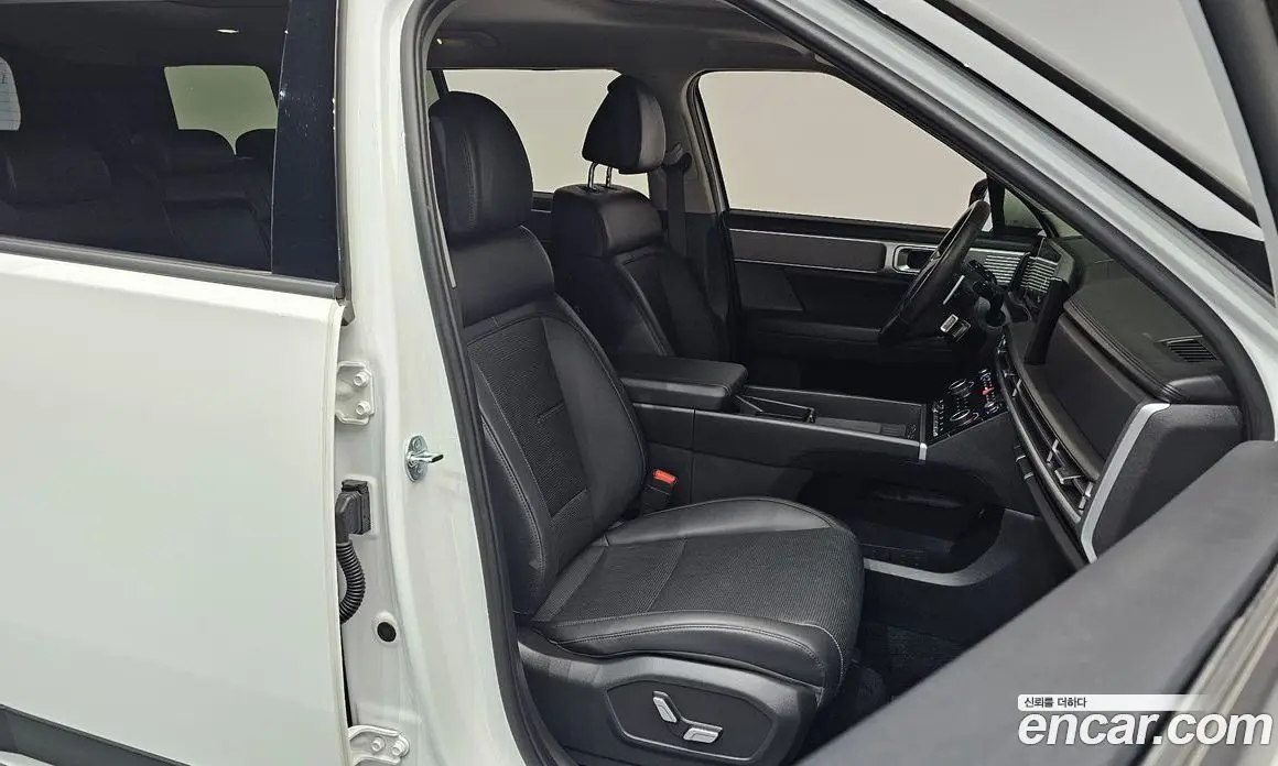 Hyundai Santa Fe 2023 2.5 автомат (гидро), фото 9
