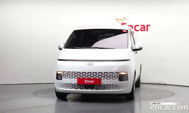 Hyundai Staria 2022 2.2 автомат (гидро), миниатюра 3