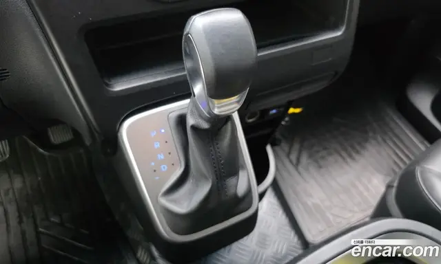 Hyundai Staria 2022 2.2 автомат (гидро), миниатюра 9