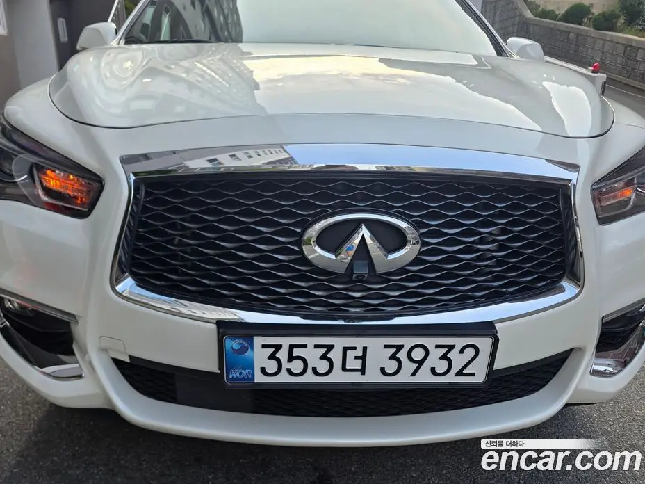 Infiniti QX60 2017 3.5 автомат (вариатор), фото 1 Infiniti QX60 2017 3.5 автомат (вариатор), фото 1