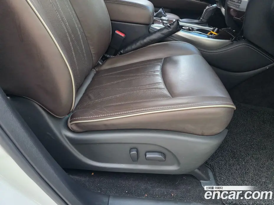 Infiniti QX60 2017 3.5 автомат (вариатор), фото 16 Infiniti QX60 2017 3.5 автомат (вариатор), фото 16