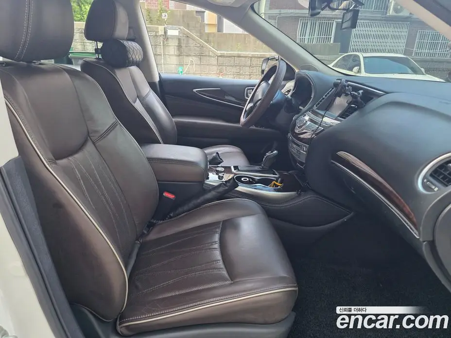 Infiniti QX60 2017 3.5 автомат (вариатор), фото 17 Infiniti QX60 2017 3.5 автомат (вариатор), фото 17