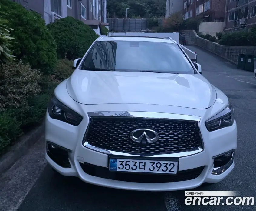 Infiniti QX60 2017 3.5 автомат (вариатор), фото 3 Infiniti QX60 2017 3.5 автомат (вариатор), фото 3