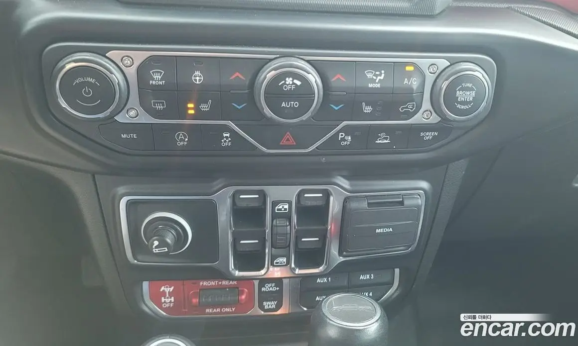 Jeep Gladiator 2022 3.6 автомат (гидро), фото 16