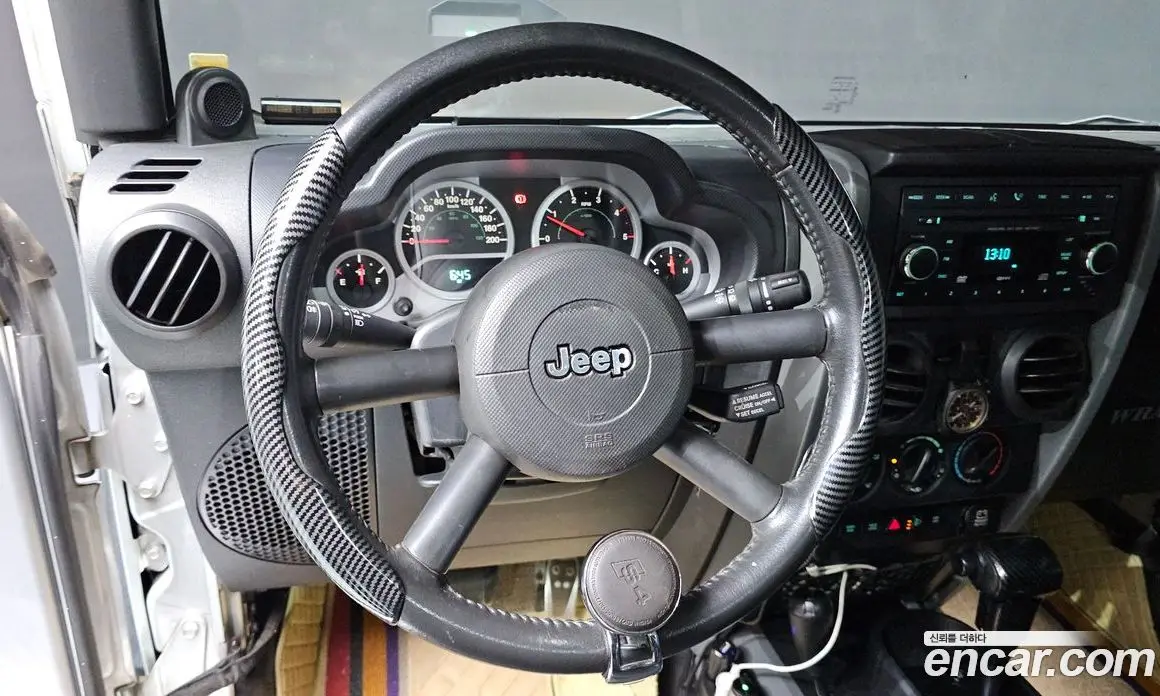 Jeep Wrangler 2009 2.8 автомат (гидро), фото 11 Jeep Wrangler 2009 2.8 автомат (гидро), фото 11