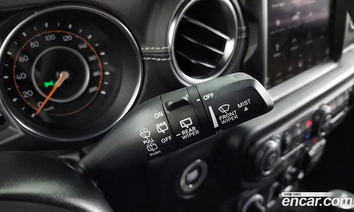 Jeep Wrangler 2022 2.0 автомат (гидро), фото 19