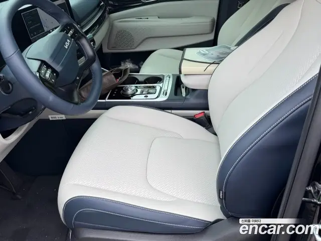 Kia Carnival 2026 3.5 автомат (гидро), миниатюра 8
