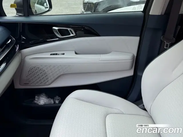 Kia Carnival 2026 3.5 автомат (гидро), миниатюра 10