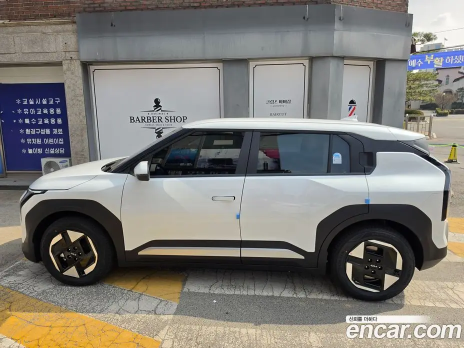 Kia EV3 2026 автомат (гидро), фото 1 Kia EV3 2026 автомат (гидро), фото 1