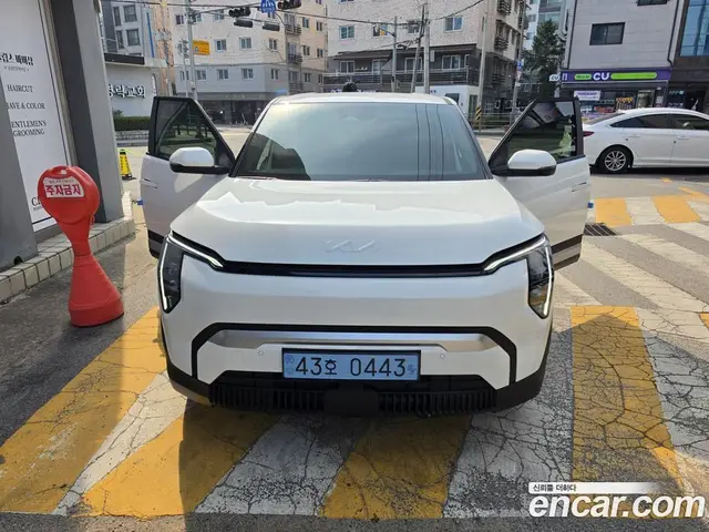 Kia EV3 2026 автомат (гидро), миниатюра 3 Kia EV3 2026 автомат (гидро), миниатюра 3