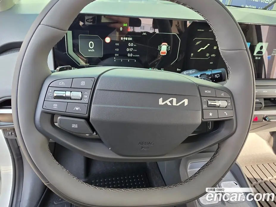 Kia EV3 2026 автомат (гидро), фото 8 Kia EV3 2026 автомат (гидро), фото 8