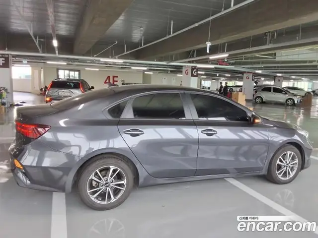 Kia K3 2024 1.6 автомат (гидро), миниатюра 7 Kia K3 2024 1.6 автомат (гидро), миниатюра 7