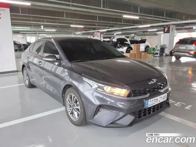 Kia K3 2024 1.6 автомат (гидро), миниатюра 8 Kia K3 2024 1.6 автомат (гидро), миниатюра 8