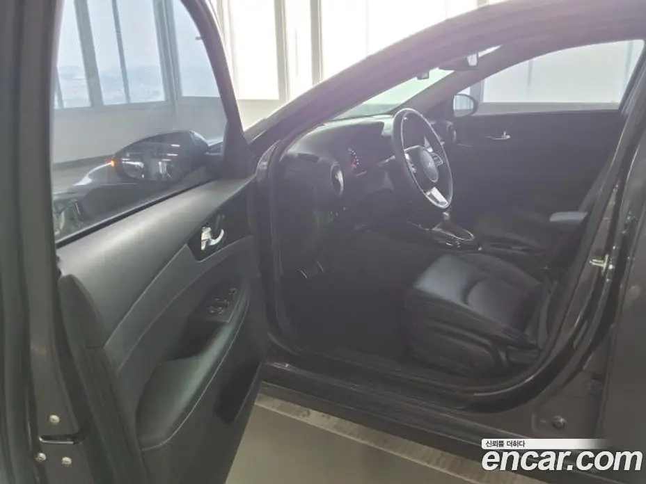 Kia K3 2024 1.6 автомат (гидро), фото 9 Kia K3 2024 1.6 автомат (гидро), фото 9