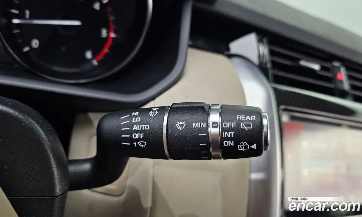 Land Rover Discovery 2018 2.0 автомат (гидро), фото 17 Land Rover Discovery 2018 2.0 автомат (гидро), фото 17