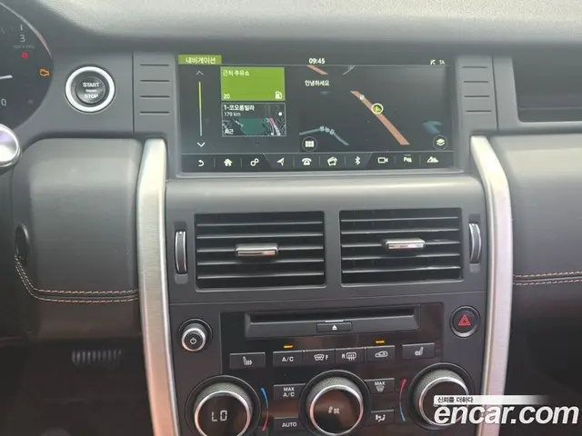 Land Rover Discovery Sport 2017 2.0 автомат (гидро), миниатюра 12