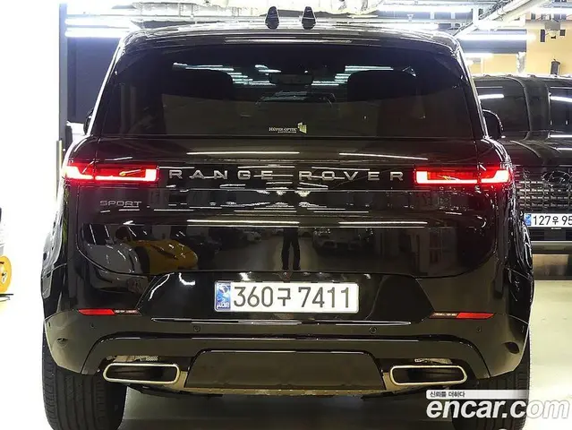 Land Rover Range Rover Sport 2025 3.0 автомат (гидро), миниатюра 6 Land Rover Range Rover Sport 2025 3.0 автомат (гидро), миниатюра 6