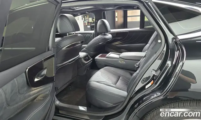 Lexus LS 2024 3.4 автомат (гидро), миниатюра 11 Lexus LS 2024 3.4 автомат (гидро), миниатюра 11