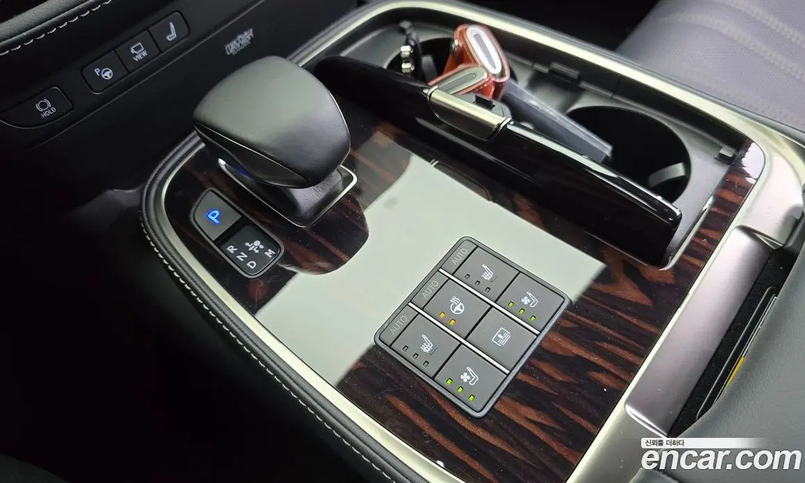 Lexus LS 2024 3.4 автомат (гидро), фото 9 Lexus LS 2024 3.4 автомат (гидро), фото 9