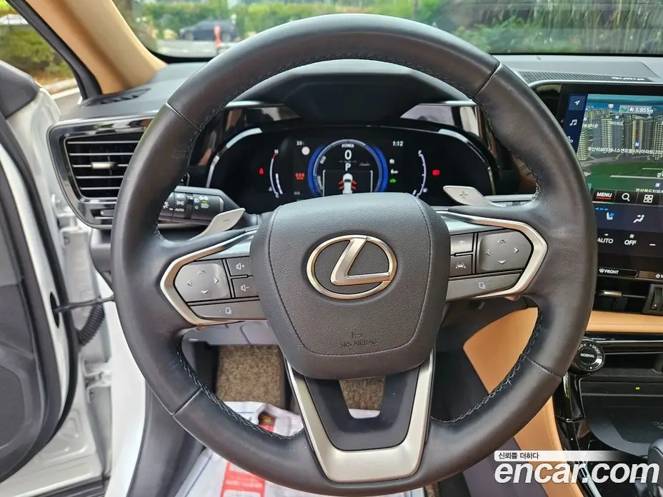 Lexus NX 2023 2.5 автомат (гидро), фото 12