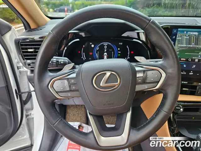 Lexus NX 2023 2.5 автомат (гидро), миниатюра 12