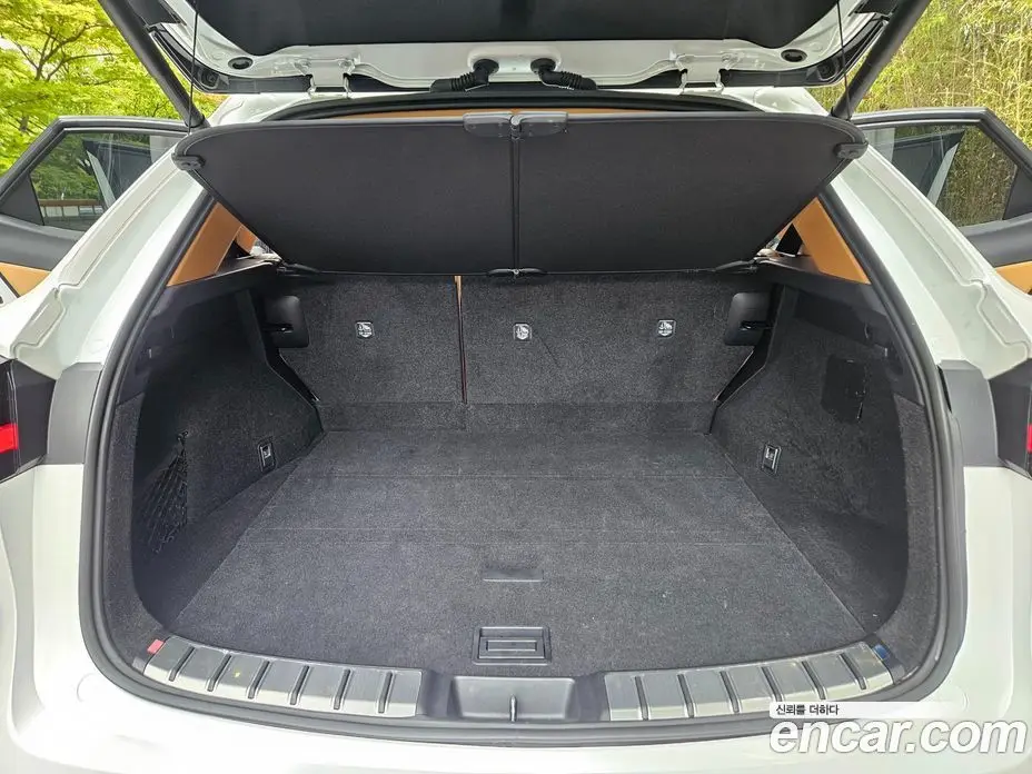 Lexus NX 2023 2.5 автомат (гидро), фото 16