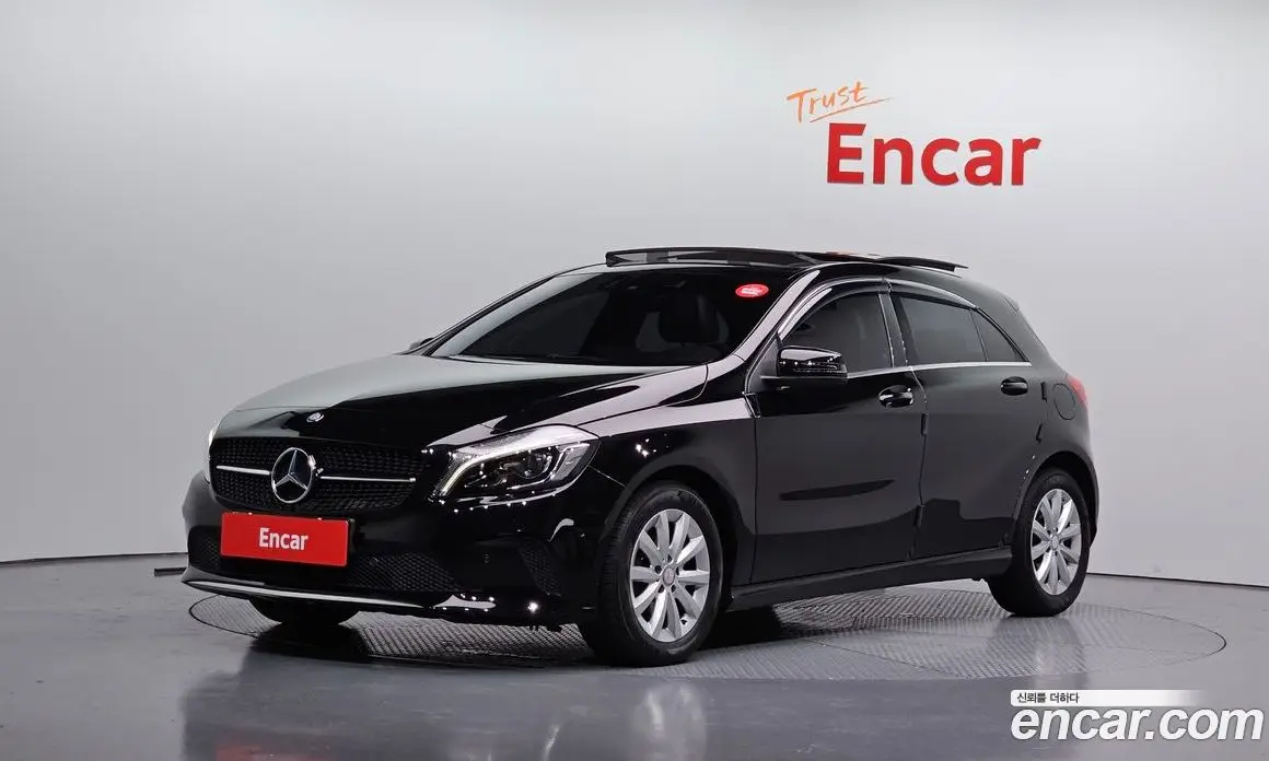 Mercedes-Benz A-Class 2017 1.6 автомат (гидро), фото 1 Mercedes-Benz A-Class 2017 1.6 автомат (гидро), фото 1