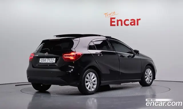 Mercedes-Benz A-Class 2017 1.6 автомат (гидро), миниатюра 2 Mercedes-Benz A-Class 2017 1.6 автомат (гидро), миниатюра 2