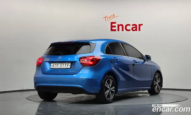 Mercedes-Benz A-Class 2017 1.6 автомат (гидро), миниатюра 2