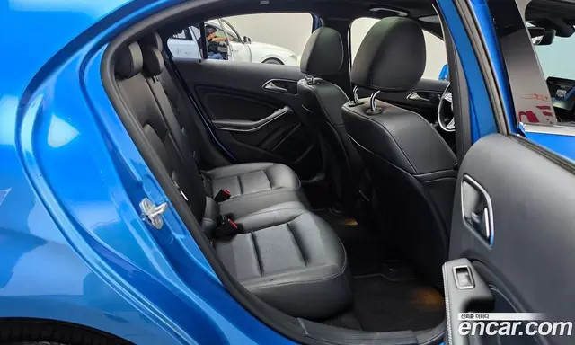 Mercedes-Benz A-Class 2017 1.6 автомат (гидро), миниатюра 11