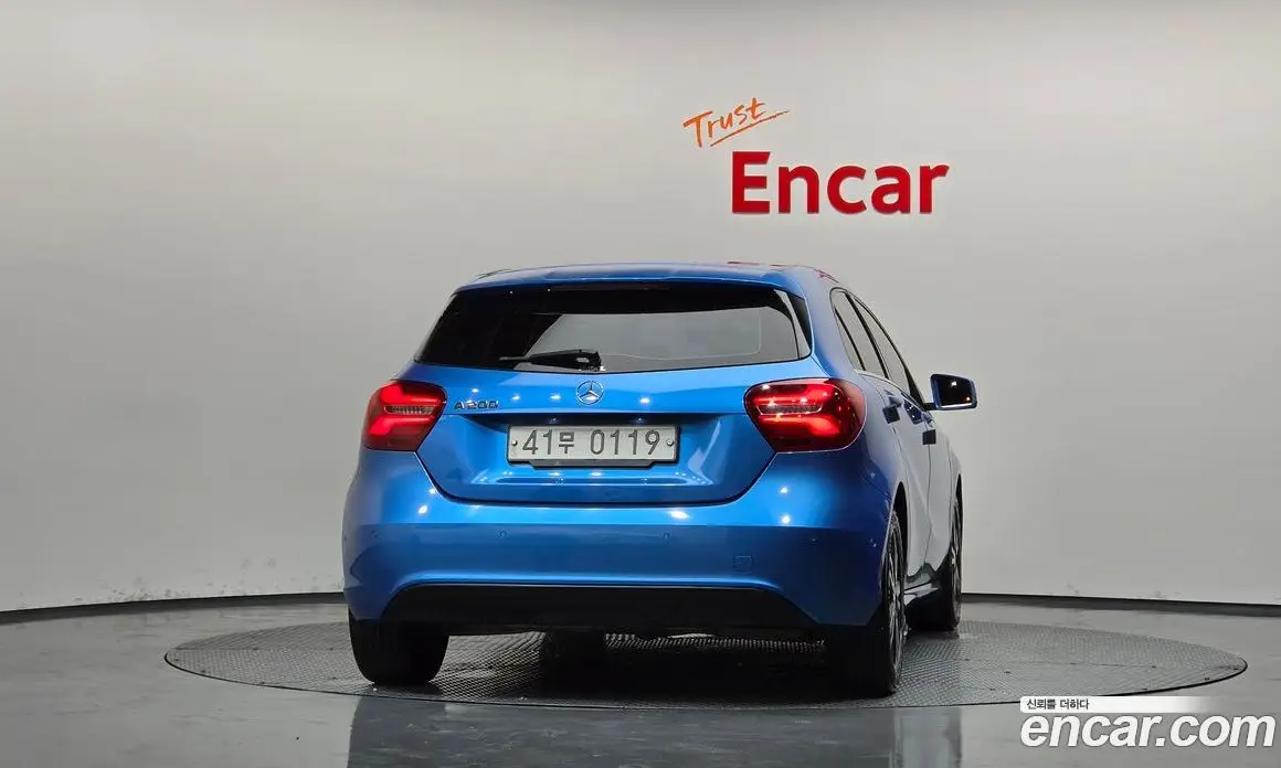 Mercedes-Benz A-Class 2017 1.6 автомат (гидро), фото 4
