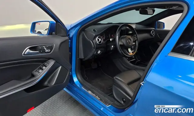 Mercedes-Benz A-Class 2017 1.6 автомат (гидро), миниатюра 10