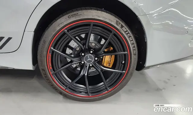 Mercedes-Benz AMG GT 2023 4.0 автомат (гидро), миниатюра 5