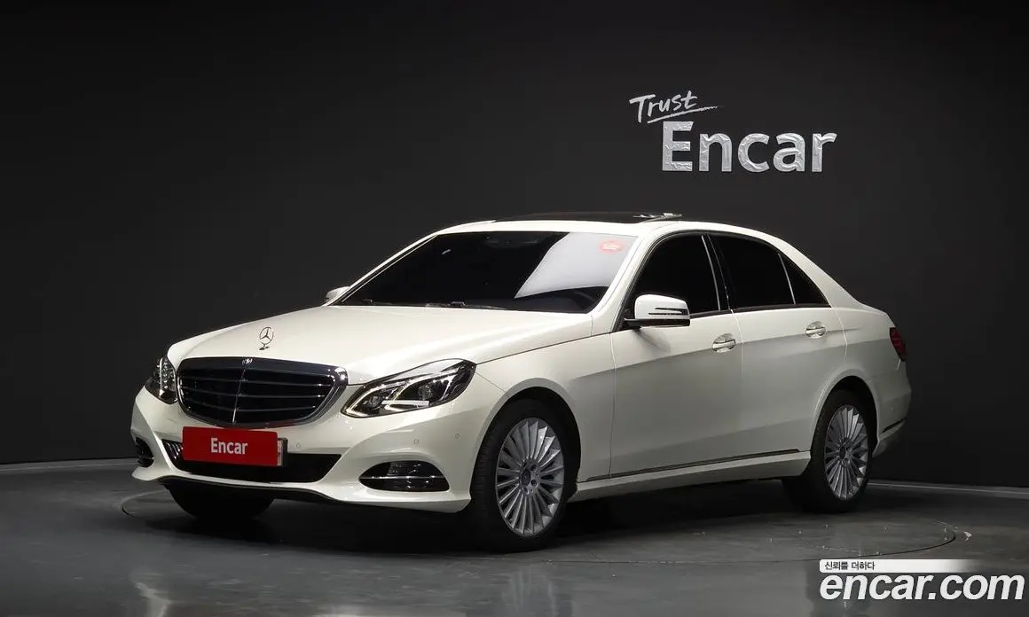 Mercedes-Benz E-Class 2015 3.5 автомат (гидро), фото 1 Mercedes-Benz E-Class 2015 3.5 автомат (гидро), фото 1