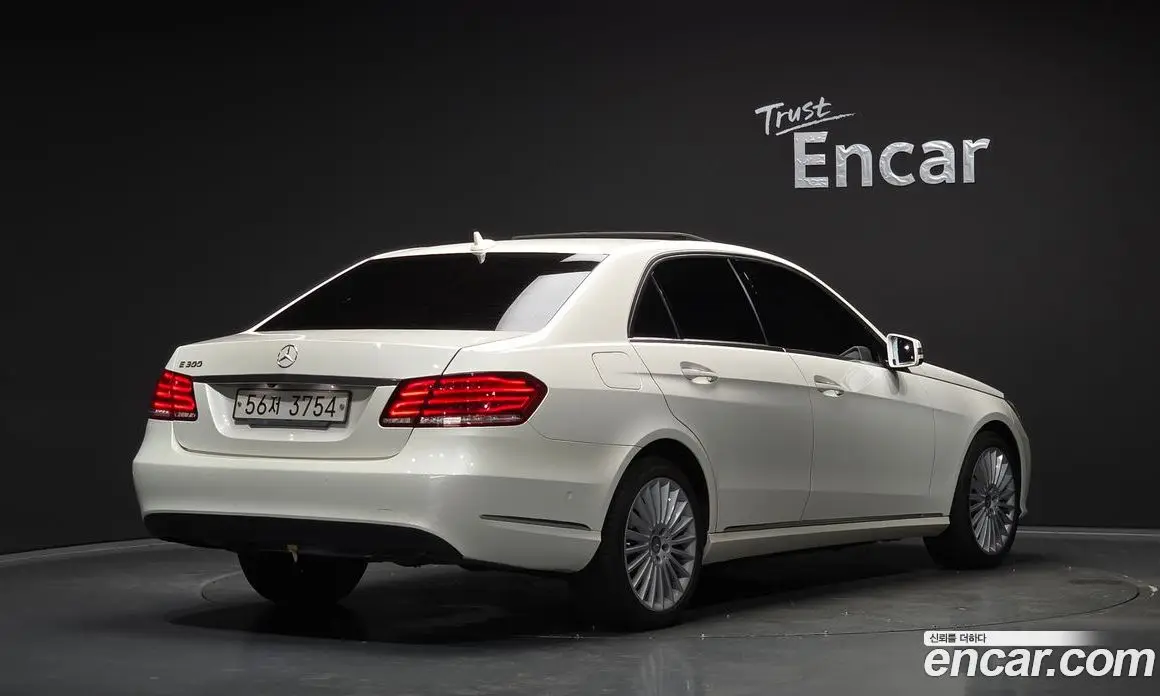 Mercedes-Benz E-Class 2015 3.5 автомат (гидро), фото 2 Mercedes-Benz E-Class 2015 3.5 автомат (гидро), фото 2