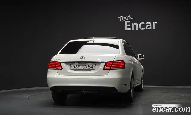 Mercedes-Benz E-Class 2015 3.5 автомат (гидро), миниатюра 4 Mercedes-Benz E-Class 2015 3.5 автомат (гидро), миниатюра 4