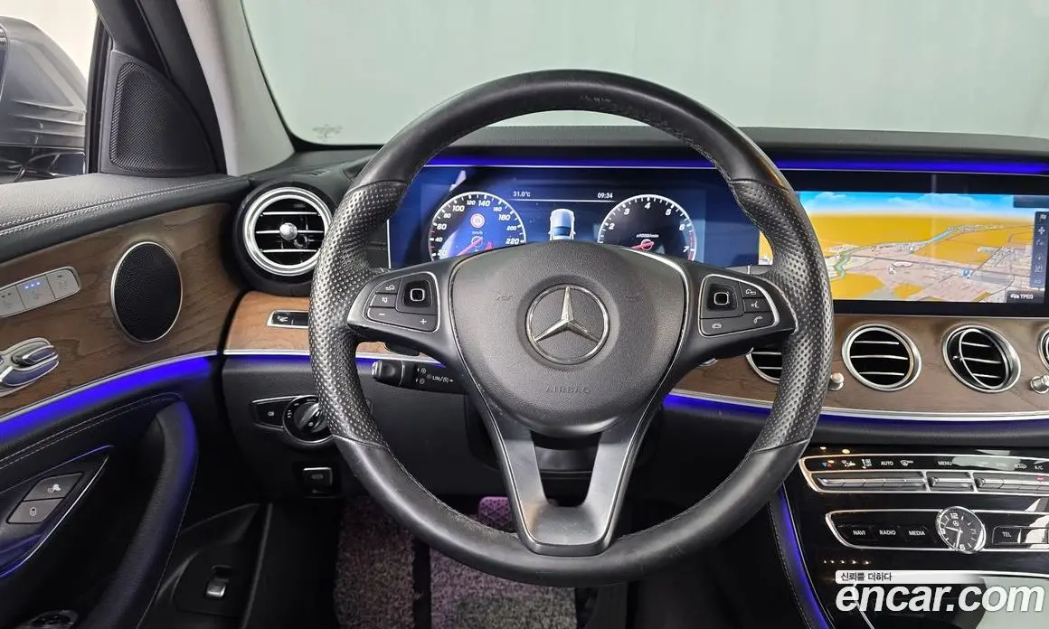 Mercedes-Benz E-Class 2017 2.0 автомат (гидро), фото 13