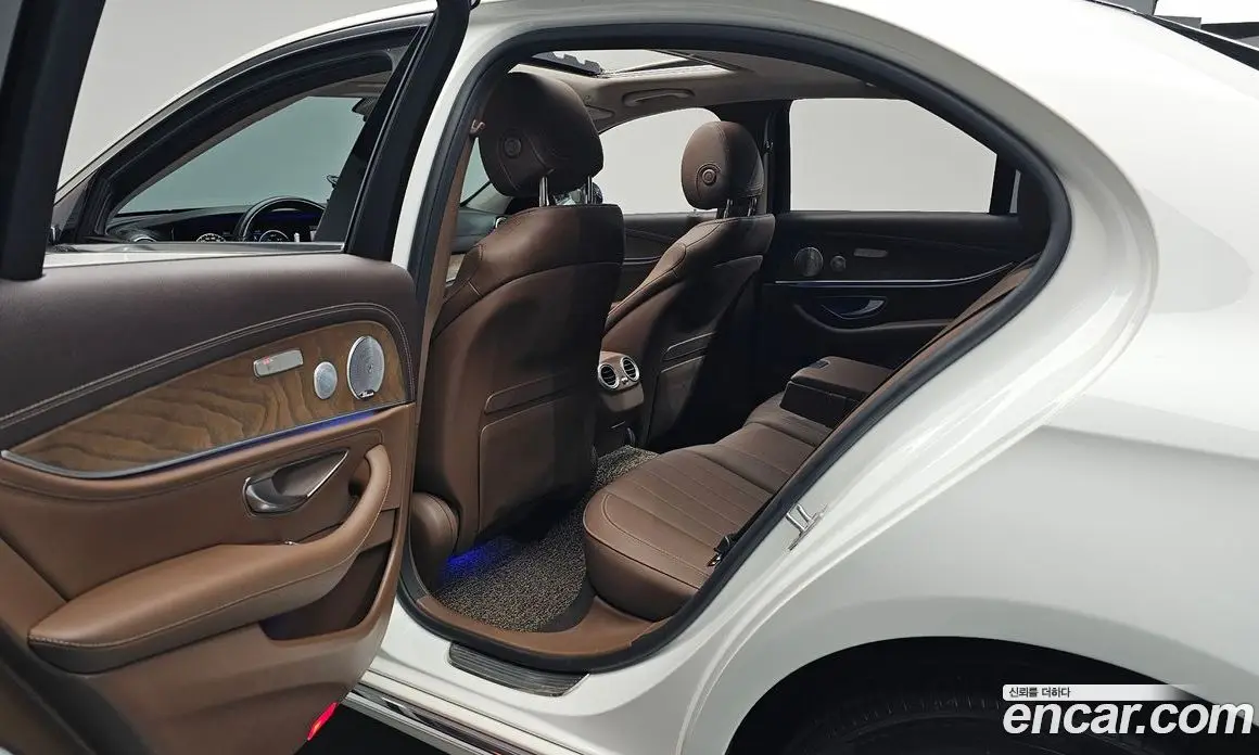 Mercedes-Benz E-Class 2018 2.0 автомат (гидро), фото 11 Mercedes-Benz E-Class 2018 2.0 автомат (гидро), фото 11